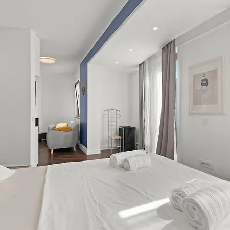 Italiana 18 With Fireplace And Grand Terrace Lägenhet *