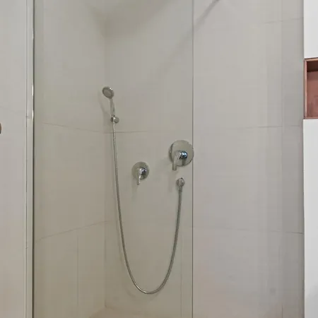 Italiana 18 With Fireplace And Grand Terrace Apartamento Bucarest